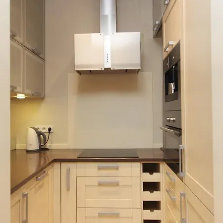 Exotic Wood - Neptun Park Residence *
